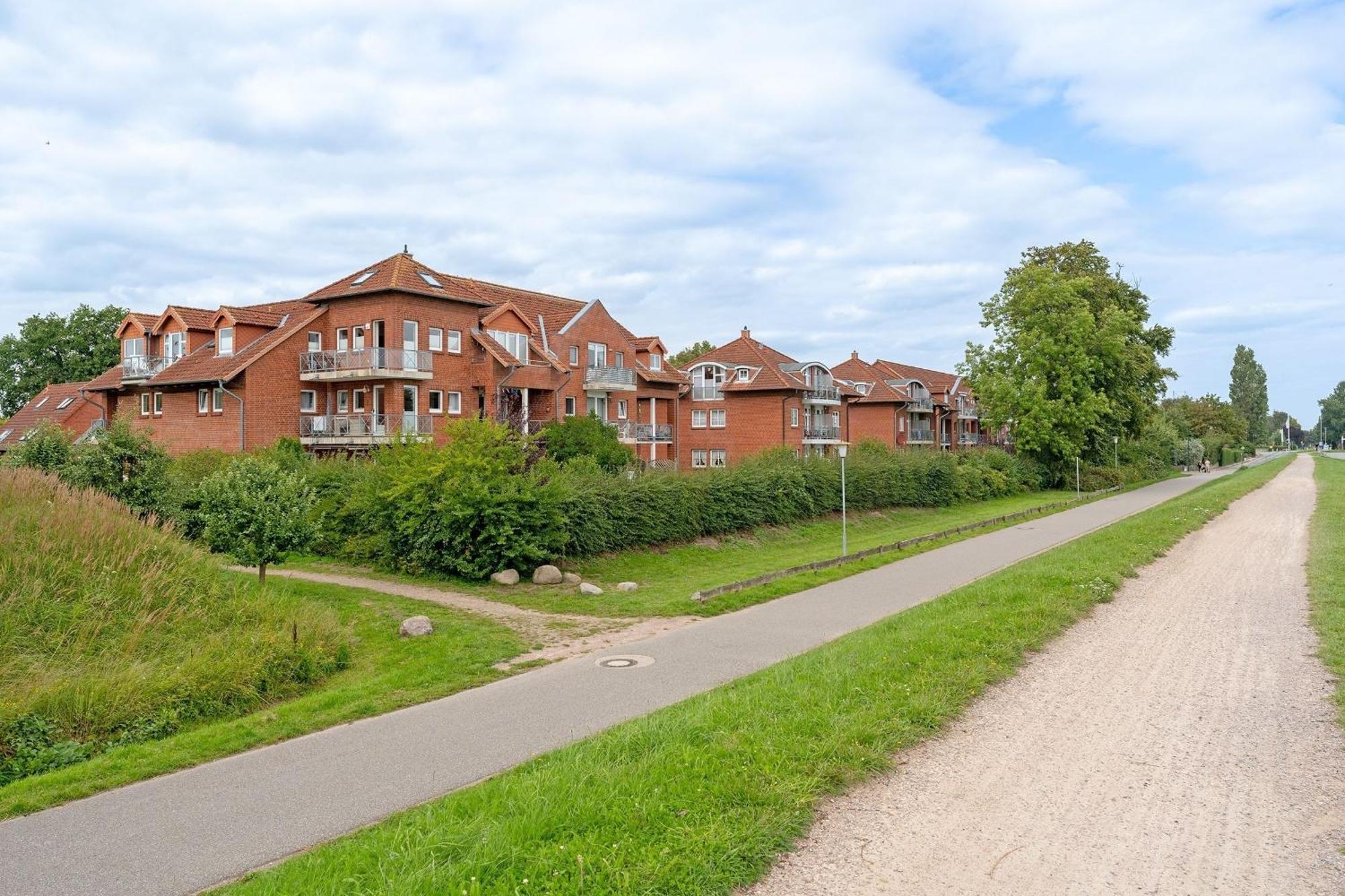 Ferienwohnung Ostseebutt Mit Terrasse Im Kaiserhof 2 Kellenhusen Esterno foto