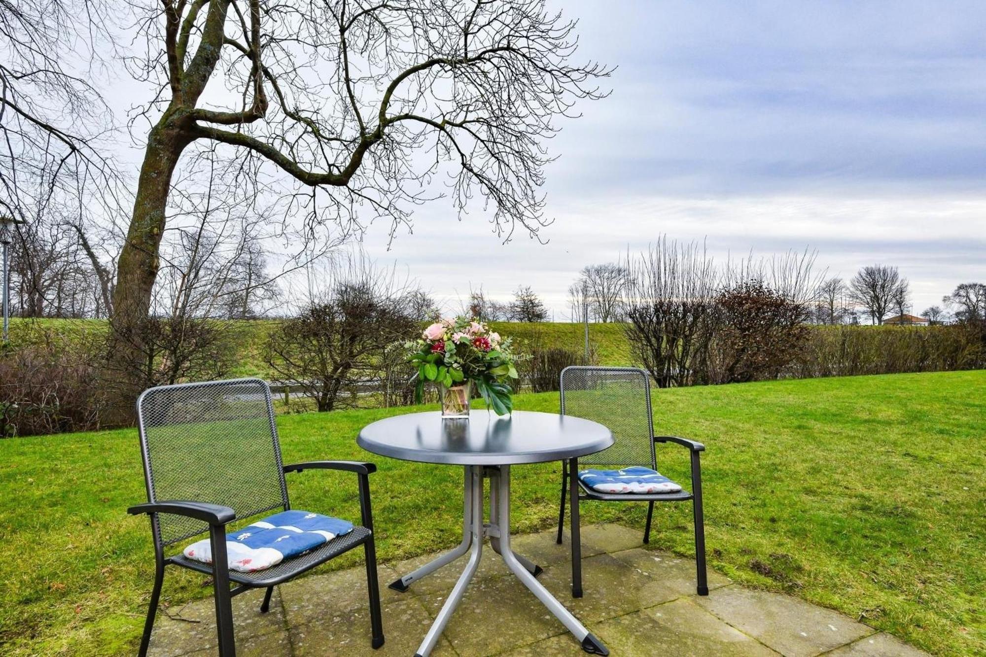 Ferienwohnung Ostseebutt Mit Terrasse Im Kaiserhof 2 Kellenhusen Esterno foto